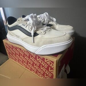 Vans Ultra Range 2.0